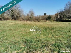 Terrain 1600 m² GROLEJAC