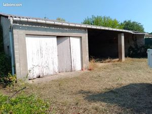 Terrain constructible et hangar