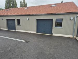 Local professionnel et ou stockage