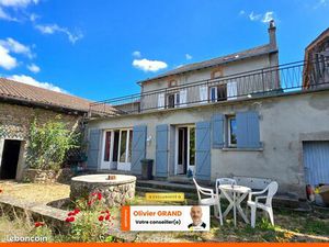 Maison 11 pièces 218 m²