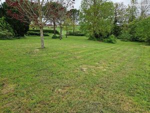 Rare: Beau terrain à bâtir de 1 072 m² sur Aureville 31320  belle vue sur Pyrénées  PC acc