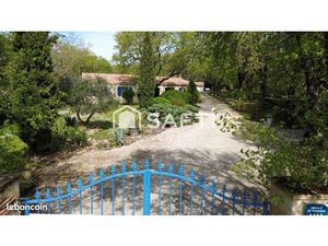 Maison 11 pièces 220 m²