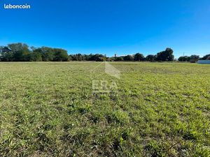 Terrain 1102 m² VIC EN BIGORRE