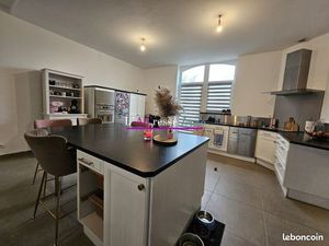 Maison 4 pièces 181 m²