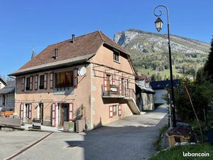 Maison 9 pièces 162 m²