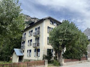 Maison 20 pièces 284 m²