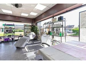 Local commercial au centre commercial du Moulin