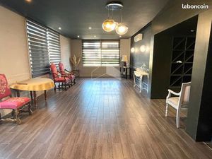 Local 420 m² TETEGHEM COUDEKERQUE VILLAGE