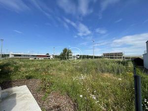 Terrain constructible viabilisé à vendre