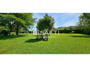 Parc arboré  Maison en pierres  3 chambres  130 m²