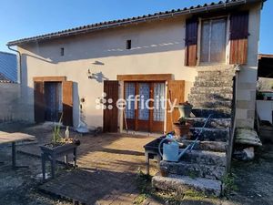 Vente maison 4 pièces 110 m² à Civray (86400)  98 000 €