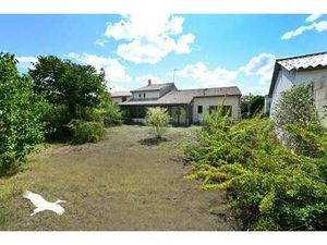 Vente maison 5 pièces 166 m² Saint-Yrieix-sur-Charente (16710)