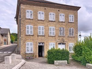 Local professionnel à vendre SAINT MARCEL BEL ACCUEIL 1 pièce(s) 38m2 90 000€