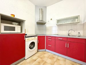 NIMES MONTAURY / POMPIDOU T1 BIS MEUBLE avec CLIMATISATION