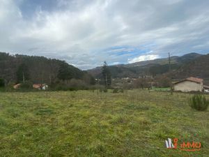 Terrain en pleine nature