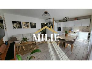 Vente appartement 4 pièces 75m2 Marseille 3eme (13003) - 209000 € - Surface Privée