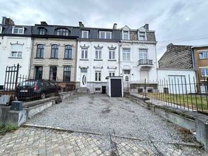 Spacieuse maison 4-5ch  bureau  jardin  terrasse et parkings