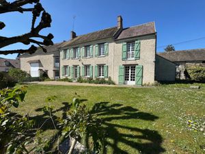 Vente maison 7 pièces 185 m² à Montfort-l'Amaury (78490)  387 600 €