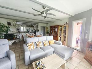 Annonce vente maison 6 pièces de 166m2 à Dions (30190) - ParuVendu.fr ref 992782372386