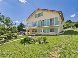 TARN-ET -GARONNE- Montpezat de Quercy- Maison rénovée avec jardin clos de 1365 m²