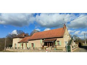 Grande maison avec terrain proche de Charolles