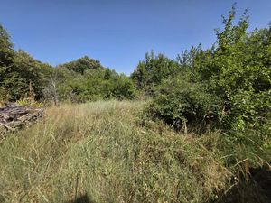 Petit pied à terre dans le Luberon sur un terrain de 3000 m2
