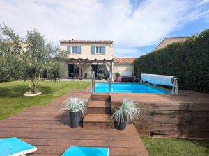 Vente maison 4 pièces 93 m² à Nans-les-Pins (83860)  469 000 €