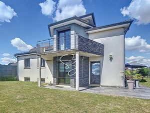 Maison contemporaine 4 chambres + bureau 10 min de Reims centre Jardin clos