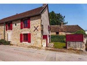 Rare maison en vente en pierre à Levernois : 2 chambres : petit jardin clos :
