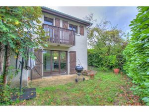 Vente maison 5 pièces 101 m² à Ferney-Voltaire (01210)  620 000 €