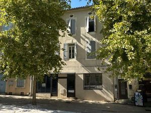 Local professionnel commercial bureau plein centre chateaurenard