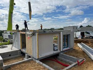 Terrain avec maison neuve à vendre