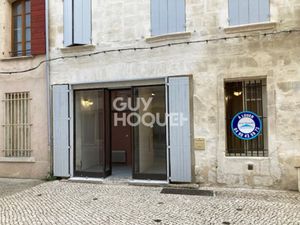 Location locaux professionnels 59 m² à Tarascon (13150)  555 €