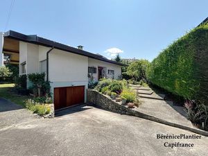 Maison d’architecte de plain-pied – 135 m² – Parcelle 1 020 m² – Annemasse / Romagny