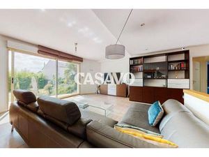 Vente Maison 8 pièces de 300m² - 94120 Fontenay-sous-Bois