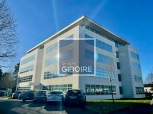 Location Local Professionnel 162m² RENNES 35700