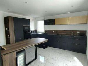 Location Appartement 4 pièces Meublé au Rheu (35650) : à louer 4 pièces Meublé / 106m² Le 