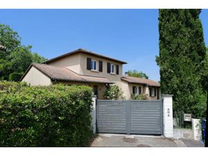 Vente maison 8 pièces 184 m² à L'Isle-d'Abeau (38080)  499 000 €