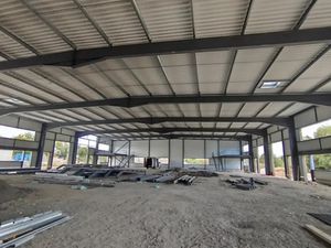 Bâtiment indépendant de 2 060 m² à vendre à Portet sur Garonne