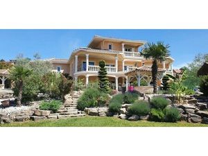 Maison d'architecte à vendre à Revonnas