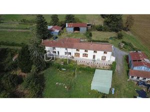 Maison ancienne de 337 m² à Neuvy-Bouin