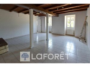 Maison mitoyenne 4 pièces à louer à Pons - Réf. 4220