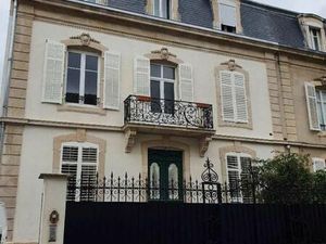 Villa 10 pièces 250 m²