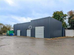 Local d'activités à louer