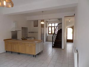 Location maison 5 pièces 120 m² à Villefranche-d'Allier (03430)  800 €