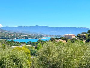 VILLA SAGONE 2019  5 PIECES  2035 M2 DE TERRAIN  PISCINE  A