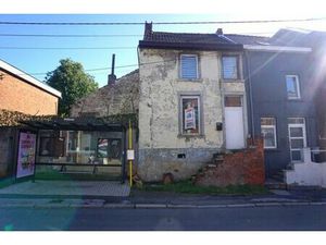 COMPROMIS SIGNE-MAISON 3 FACADES A RENOVER ENTIEREMENT COUR