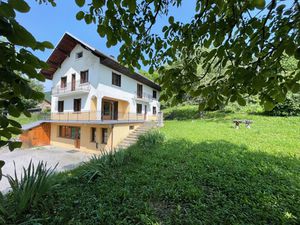 Grande maison familiale + 3 bureaux + appartement T1 accès indépendant - vue dégagée - ter