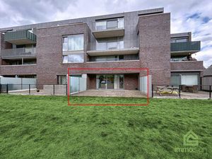 Ruim en instapklaar gelijkvloers appartement (118 m²) in hartje Bree met ruim terras (53 m