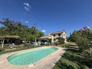 Villa de 8 pièces de luxe en vente Saint-Martin-de-la-Brasque  Provence-Alpes-Côte d'Azur